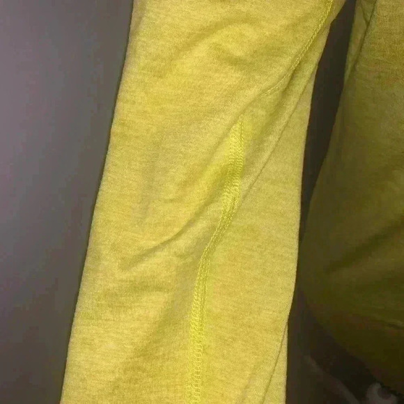 Carve Designs Medium lightweight pullover - Picture 7 of 9